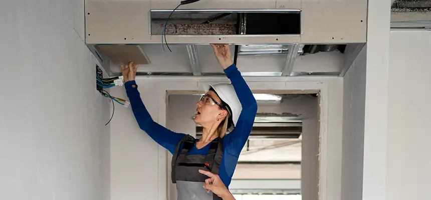 Thorough Vent Smoke Odor Elimination for Property Turnovers in Oak Ridge, FL